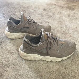 Nike Huaraches -  Sneakers Grey Suede